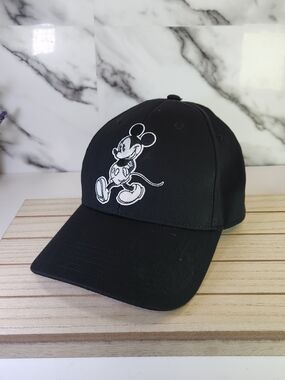 Disney Mickey Mouse Black Baseball Cap with Embroidered. Adjustable